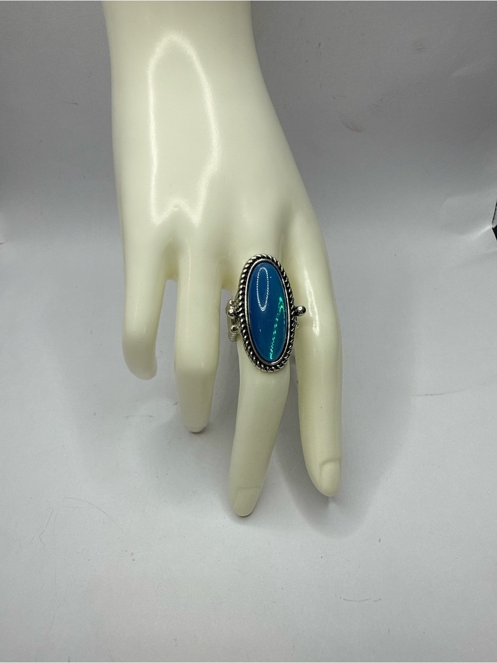 Paparazzi Adjustable cats eyes blue oval ring